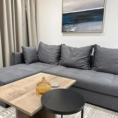 Joanna & Arya Engomi Apts Apartamento