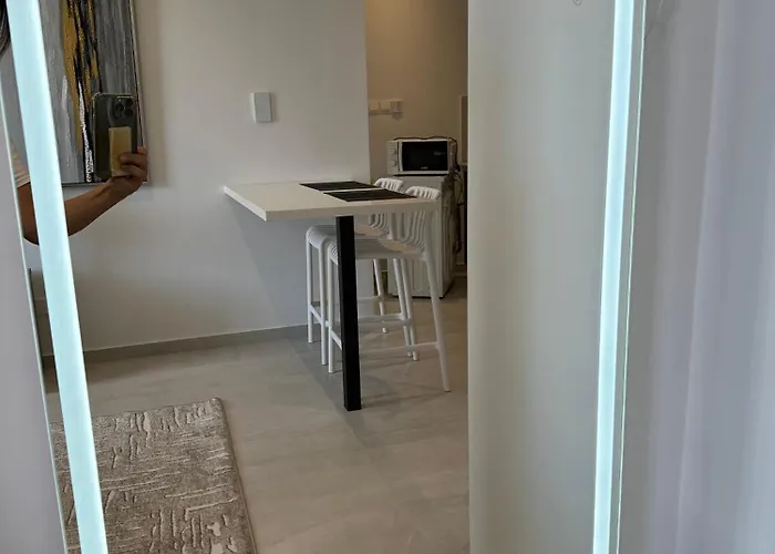 Joanna & Arya Engomi Apts Διαμέρισμα *