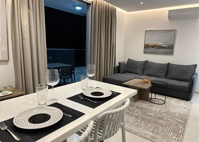 Διαμέρισμα Joanna & Arya Engomi Apts *