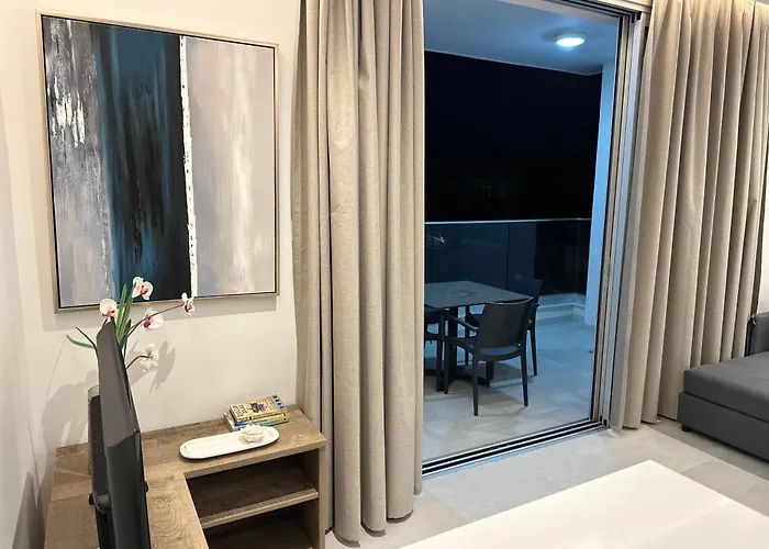 Διαμέρισμα Joanna & Arya Engomi Apts Λευκωσία