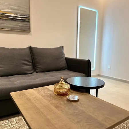 Apartman Joanna & Arya Engomi Apts *